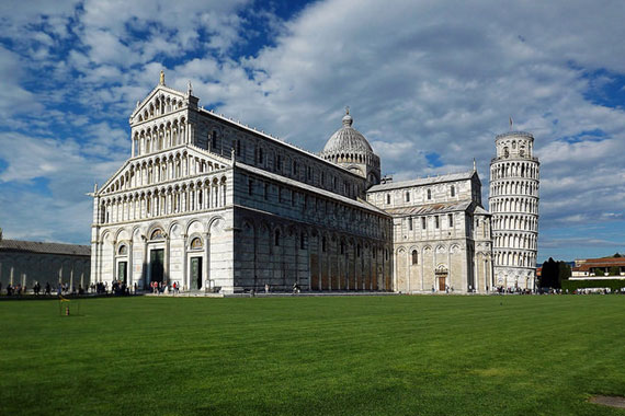 Private Tour of Pisa and Lucca from Florence