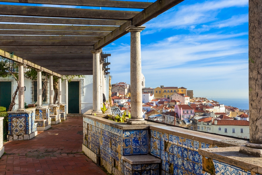 Private Walking Tour of Cathedral and Alfama