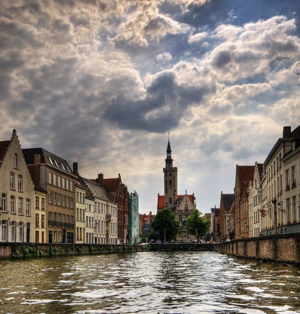 Private day tour to Bruges from Paris