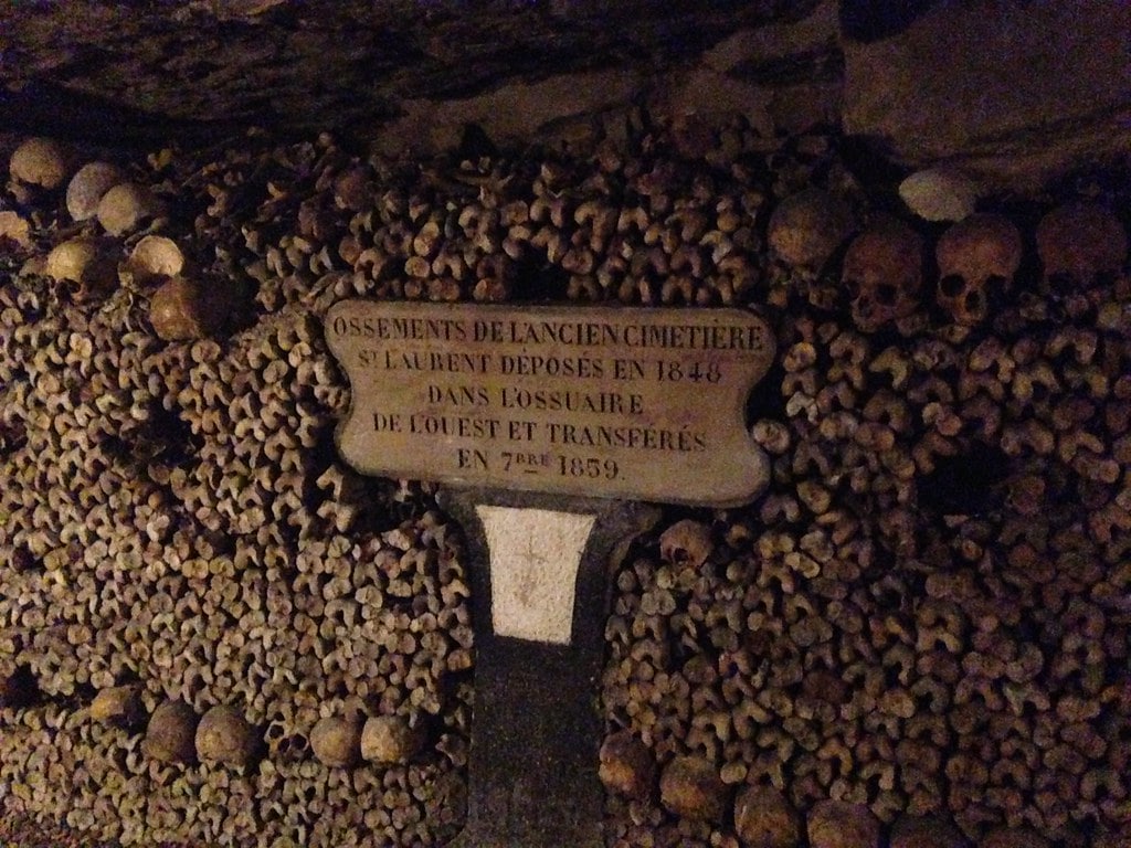 Private walking tour to the Catacombs