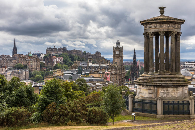 Tour privado a pie de Edimburgo con guía oficial