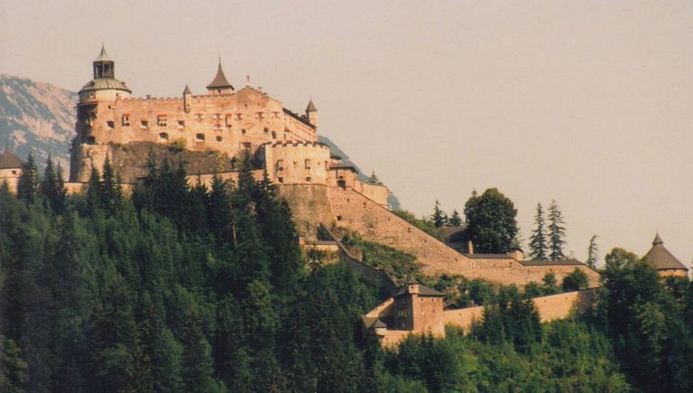 Excursión privada a la Fortaleza Hohenwerfen desde Salzburgo
