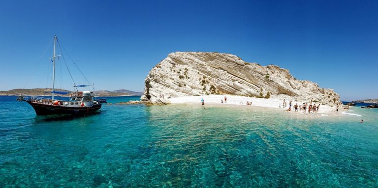 Excursión en bote privado desde Santorini