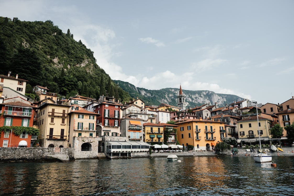 Private Tour to Lake Como, Bellagio and Varenna from Milan