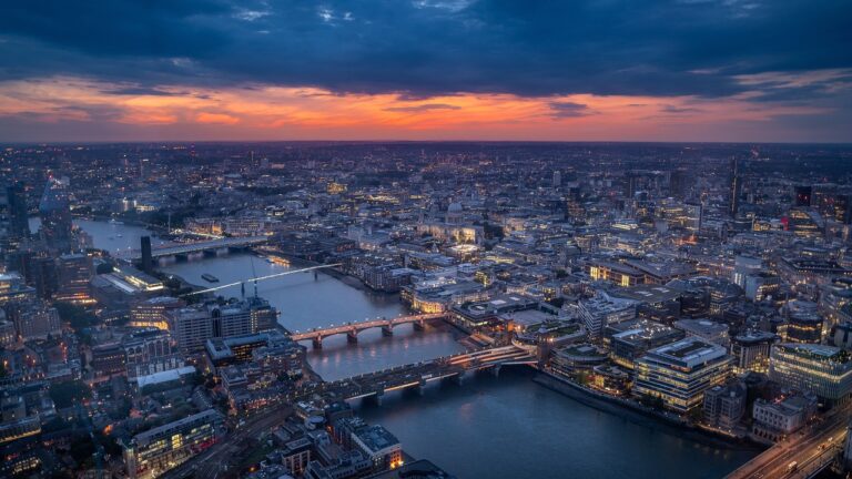 Private Full-Day Tour of London with tickets