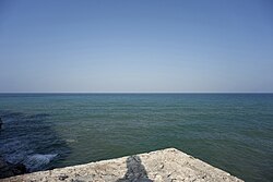 Castillo de Peñíscola sobre el mar