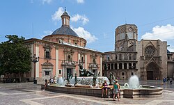 Plaza de la Virgen, Valencia