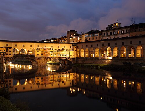 Ponte Vecchio sobre el Arno, Florencia